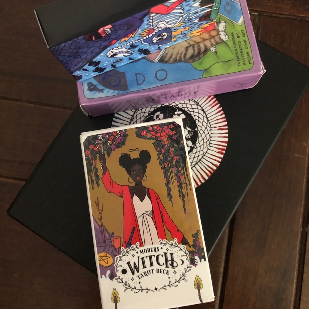 Modern Witch Tarot. Classic deck with women!